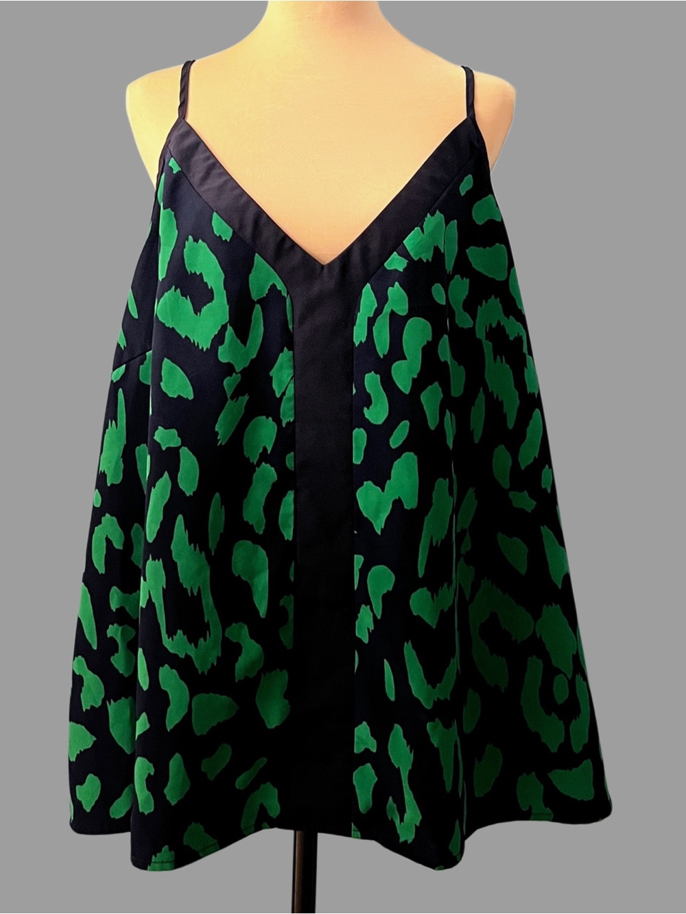 SHEIN Curve Green and Black Printed Blouse 3XL EUC